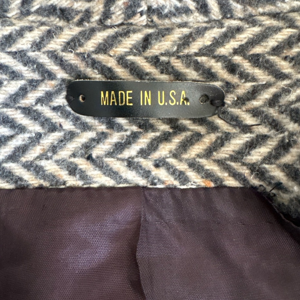Vintage 1980s Double breasted Wool Coat - Picture 9 of 13